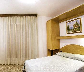 Hotel London 3*