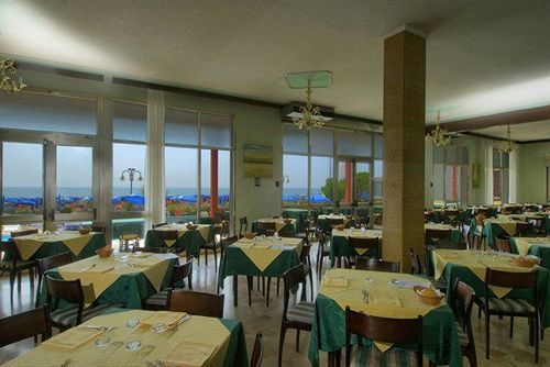 London Hotel 3*